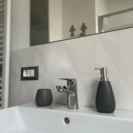 La Casa Sul Tetto דירה *